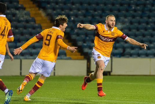 Motherwell's contract offer to Allan Campbell remains unsigned but the Hibs, Millwall and Aberdeen linked midfielder is focussed on the Steelmen's season, not on moves elsewhere at the moment, though he admits he is 'doing the best to get the most from his career and get to the highest level possible'. (Daily Record)