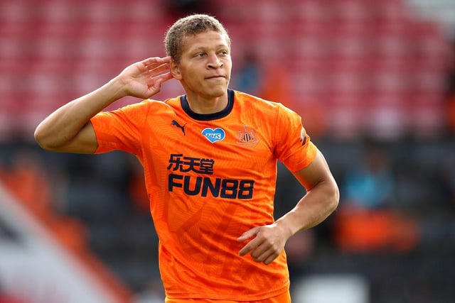 Sheffield United hold an interest in Newcastle United striker Dwight Gayle, despite the 29-year-old currently sidelined through injury. (Daily Mail)