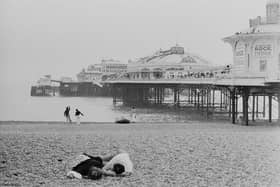 People relaxing on the beach in Brighton in1975. Image: John Minihan/Evening Standard/Hulton Archive/Getty Images