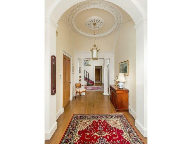 Vestibule.