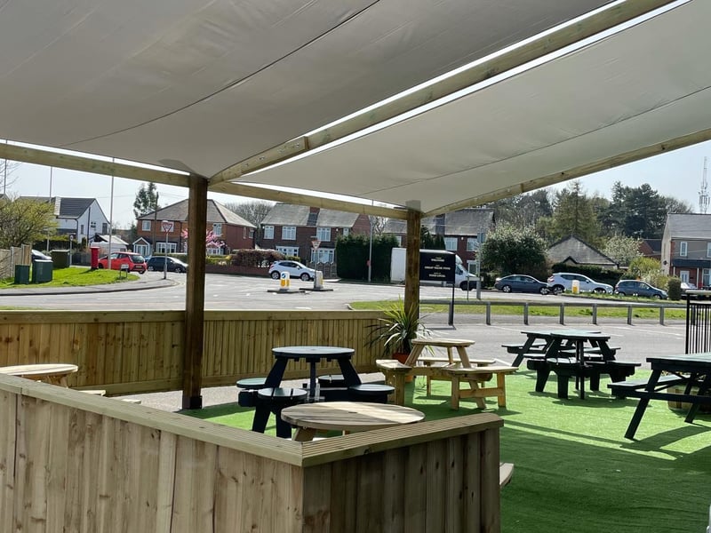 The Oak Tree pub on Southwell Road West have been busy updating their beer garden ready for reopening, providing covered seating for their customers.
Book now to avoid disappointment: https://bit.ly/2PEIm8v