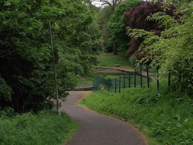 Forty hectares of mature woodlands come together at this park in the south east of the city with the land once used for grazing farm animals.