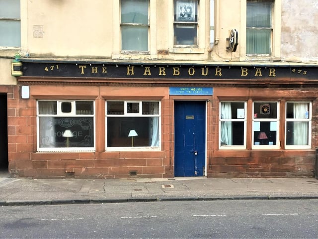 Guide price £160,000
Agent - Cornerstone Business Agents
Popular award winning town centre bar with huge scope for development.