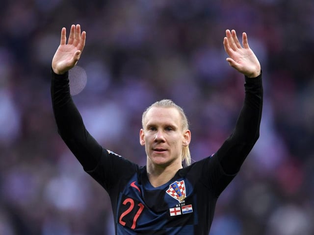 Sheffield United are keen on Domagoj Vida with Besiktas open to selling the defender for £5.3m. West Brom have also been credited with interest. (Takvim)