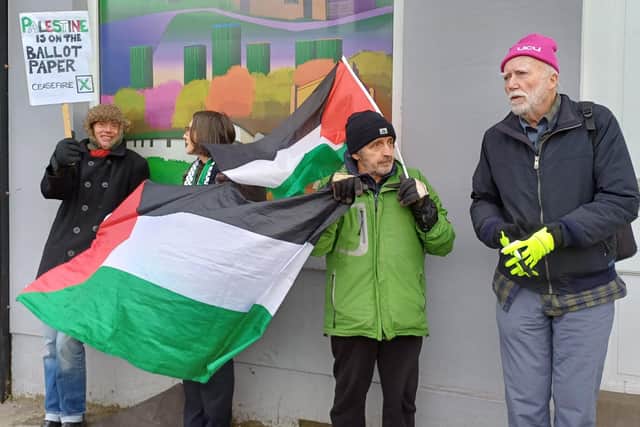 Pro-Palestine protest outside Sheffield Heeley MP Louise Haigh\'s office on Chesterfield Road, Sheffield January 19, 2024. Picture: Julia Armstrong, LDRS