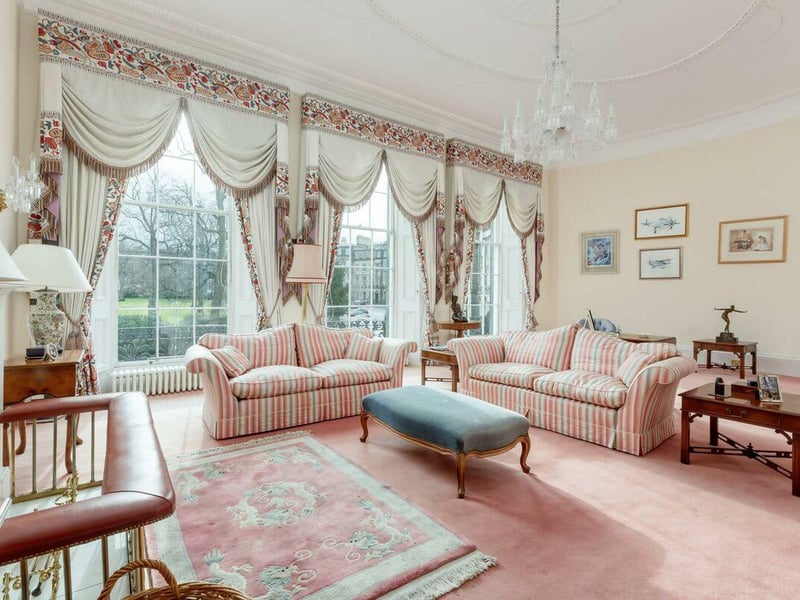 Drawing room.