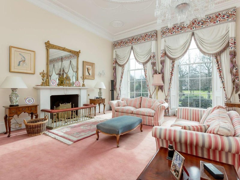 Drawing room.