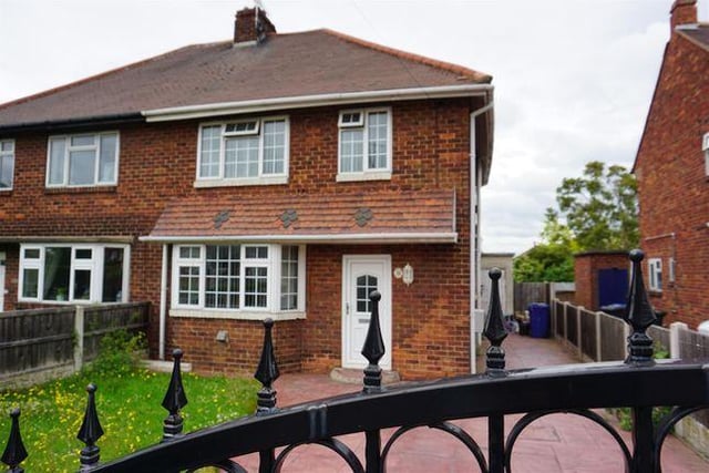 Viewed 1791 times in last 30 days, this three bedroom semi-detached house has an open-plan lounge diner. Marketed by Ideal Estates and Property Management Ltd, 01302 457002.