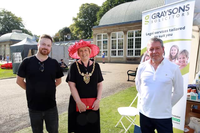Artist Alan Pennington (left) with Sheffield Lord Mayor Councillor Gail Smith and Peter Clark, managing partner of event premier sponsors Graysons Solicitors. Photo by Glenn Ashley.