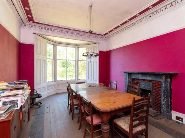 Dining room.