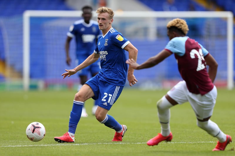 Peterborough United and Barnsley have both been credited with an interest in Ipswich Town midfielder Flynn Downes. The 22-year-old's contract expires next summer, and his club may be forced to sell in this transfer window to avoid losing him for nothing in the future. (East Anglian Times)