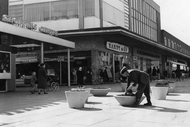 A nostalgic 1965 view of the Arndale Shopping Centre in Jarrow.