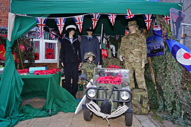 Life-size models of sailors, soldiers and RAF crew helped to give the display a touch of reality.