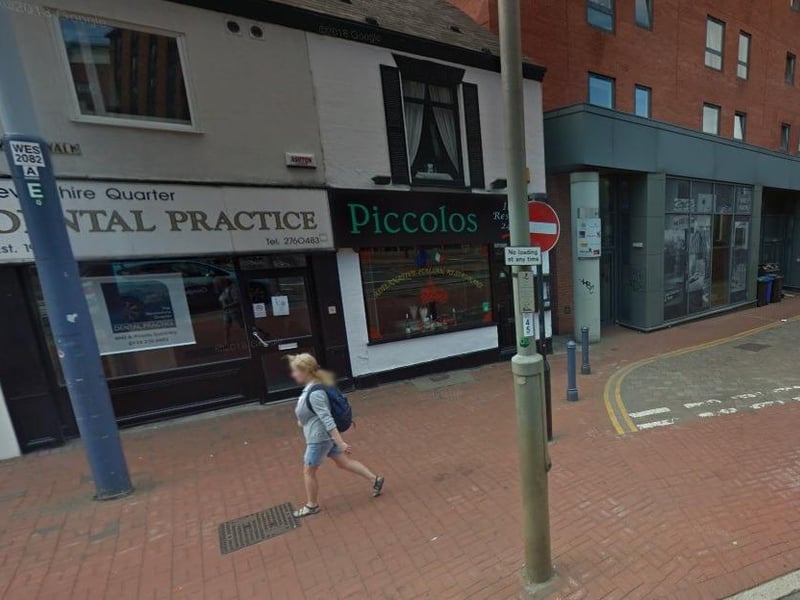 Piccolo's on Convent Walk is rated 4.7 out of 5 on Google, with 389 reviews. It has received praise for its high-quality food.