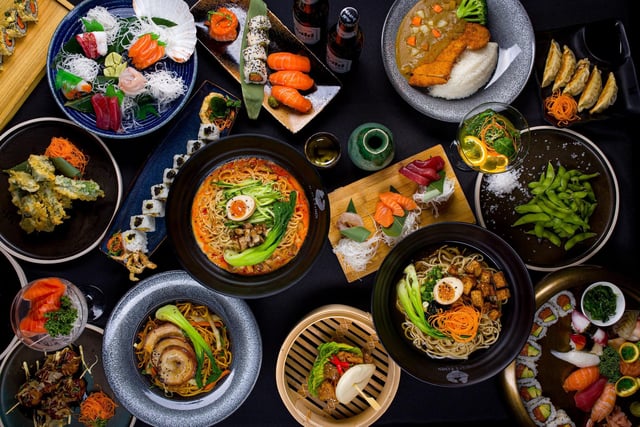 Maki & Ramen serves up tasty Japanese dishes, from sushi to noodle soup. The Scottish salmon featured with their sushi dishes is sourced from sashimi-grade local Scottish suppliers and their ramen noodles are entirely homemade.