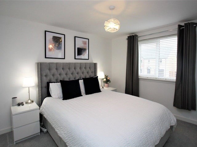 A fantastic newly built, modern three-bedroom house in Guardbridge, a short drive from St Andrews, with accommodation for up to six people - £7,000 total stay.
