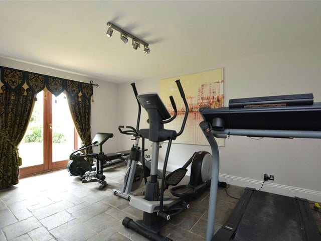 The property benefits from enough space to house its own private gym, with room for plenty of equipment. Alternatively it could be used as a family snug, playroom or home office.