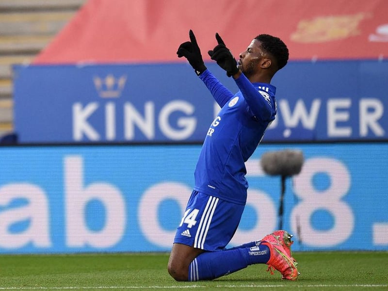 Kelechi Iheanacho has told Leicester City he is ready to sign a new long-term deal this summer as he enters the final year of his £60,000-a-week contract. (The Sun)