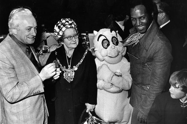 Sheffield Illuminations switch on. Gloops gets in on the picture as the Lord Mayor hands over the keys for a Variety Club Sunshine Coach, with Emile Ford November 1972.