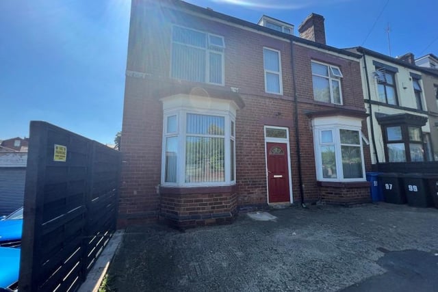 This property is located on Herries Road in Sheffield and is ready to occupy immediately. It has a very nice finish and has four bedrooms and two bathrooms.