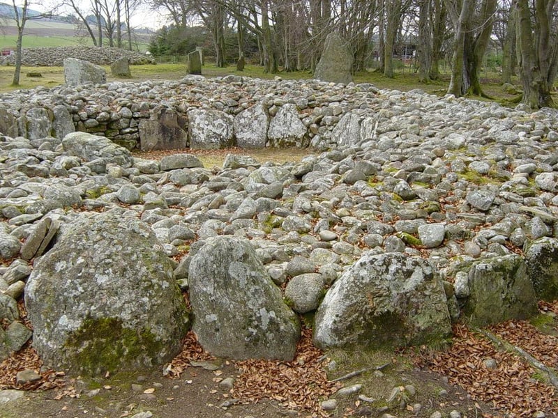 Here long before the most infamous battle in Scottish and other histories; another special atmosphere. They’re really just piles of stones but the death rattle echo from 5,000 years ago is perceptible to all, especially when no one else is there. Remoteness probably inhibits New Age attentions and allows more private meditations in this extraterrestrial spot.