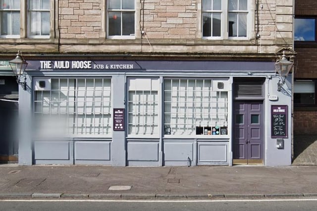 The Auld Hoose, at 23-25 St. Leonards Street, EH8 9QN, has a rating of 4.5 from 306 reviews.