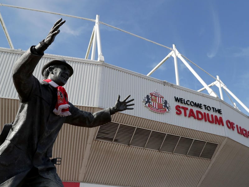 If your dad is a Sunderland AFC supporter then why not treat him to a two course meal at the Stadium of Light which also includes a full tour of the stadium and a pitch-side photograph. The full package costs £34.95 and £19.95 for children. 