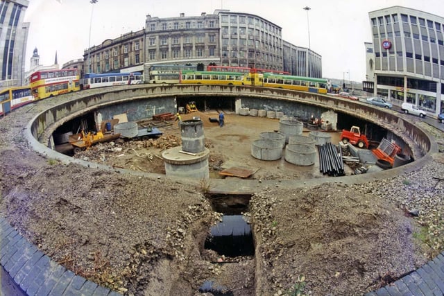 Peter Tuffrey Sheffield's Hole in the Road

Sheffield Castle Square Hole in  Road Demolition Work 23 May 1994