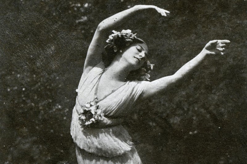 Anna Pavlova (1881-1931) of the Imperial Russian Ballet, famous for her creation of the role of The Dying Swan, became the first ballerina to tour around the world. She appeared at the Empire in 1912 (ref no P00186)