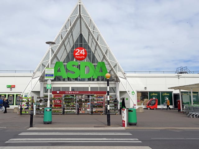Asda’s Black Friday sale started with offers including a Lego City Brick Box for £20, which is £15 off the standard price, and a Shark Anti Hair Wrap Cordless Vacuum Cleaner, which was down from £349.96 to £197.