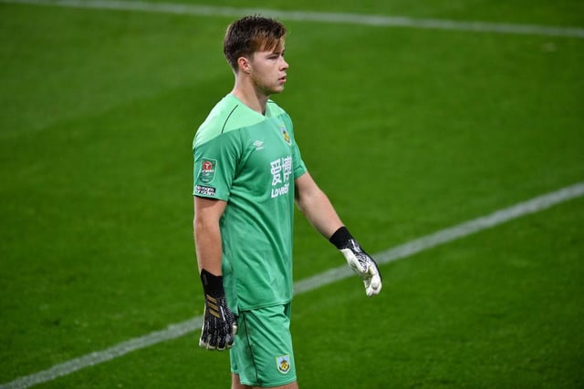 The 23-year-old stopper didn’t last long under Bielsa. Initially starting the 2018/19 campaign as the Argentine’s No1, Peacock-Farrell made 28 Championship appearances that season before being ousted for Kiko Casilla in January. A summer move to Burnley followed, where he has clocked up just two outings.