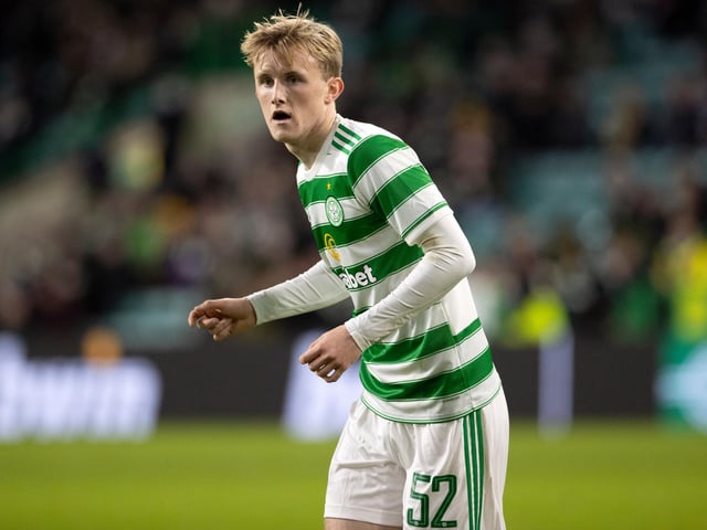 Hibs are eyeing a swoop for Celtic midfielder Ewan Henderson. The brother of the Easter Road side’s 2016-Scottish Cup winning hero Liam has barely featured for the Parkhead side. He spent time on loan at Ross County last campaign. Henderson is out of contract at the end of the season. (Daily Express)
