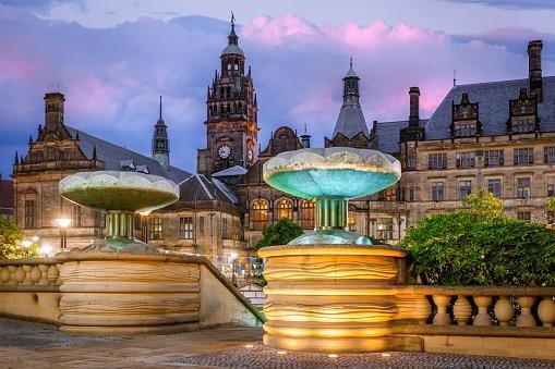 Another photo showing how beautiful Sheffield city centre can look, this time featuring the waterfalls of the Peace Gardens lit up, with the majestic Sheffield Town Hall as a backdrop.