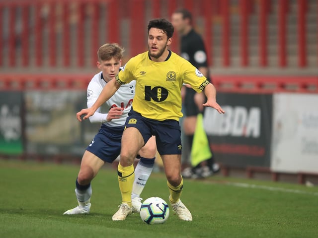 Ex-Blackburn Rovers man Stefan Mols has found a new club, with Northern Premier League side Warrington Town confirming their capture. The Spanish midfielder, who started his career in Rovers' academy, made just one senior appearance for the club. (Club website)