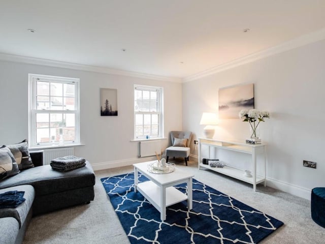 This 3-bedroom, new-build townhouse is up for £575,000. View it here: https://bit.ly/2Lx2wvP