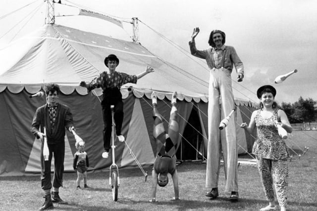 Snapdragon Circus performers on Devonshire Green in Sheffield city centre in 1988