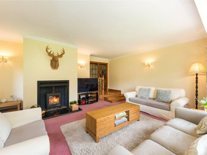 Drawing room.