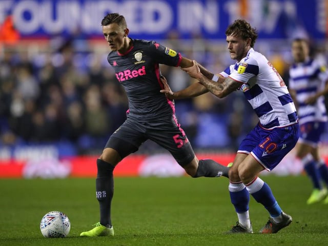 Burnley winger Dwight McNeil is tipped for a multi-million pound move to Manchester United. The 20-year-old has been linked with moves to the Red Devils, Newcastle and Chelsea and could command a fee of between £35m-£50m. (Lancs Live)