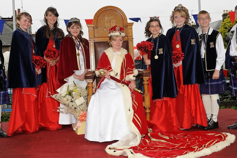 Crowning L:even's Rose Queen in 2011 - Briony Brown with royal party after the crowning at Carberry House, Leven