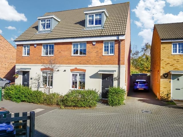 This house benefits from a private enclosed rear garden, ensuite master bedroom and modern kitchen. This property was first listed on 23 June and was reduced by £15,000 on 21 September. It was reduced again on 21 October by £20,000 and by a further £20,000 on 3 November. Currently available for offers in the region of £240,000.