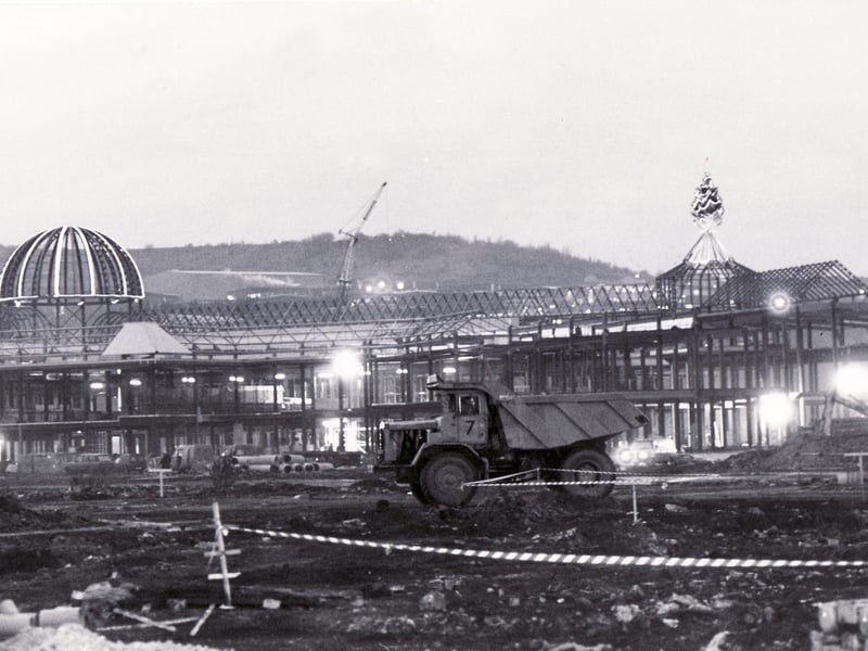 Meadowhall Shopping Centre, Sheffield, under construction in November 1988