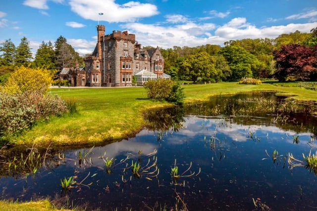 Part of the Isle of Eriska Hotel, Isle of Eriska is on its own private island on the west coast of Scotland. Using natural flavours and seasonal ingredients, Isle of Eriska’s menu is inspired by the surrounding environment.