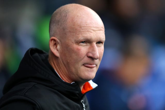 12 days later, the new manager signs the dotted line...it's Simon Grayson, who gets the gig after a fine spell with Coventry City. The Owls go on a glorious winning run, and finish runners-up in League One. (Photo by Warren Little/Getty Images)