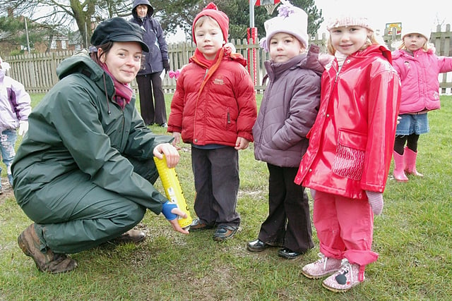 Artist Laura Bacon gets some help from youngsters at the Little Hoots Pre-school group Mansfield in 2007 where she marked out the route for a new live willow play area at the school.
Youngsters pictured are George Revill, Ashleigh Baker and Harriet Johnson.