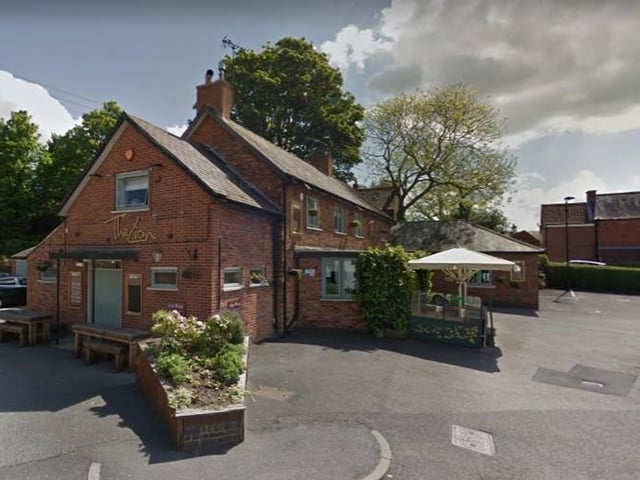 The Lion at Farnsfield is another pub you can enjoy a roast dinner at with the Parfitt Drive Play Park located close by.