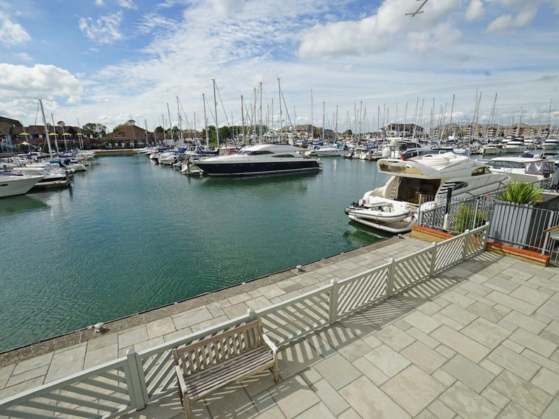 Bryher Island, Port Solent - 4 bed town house - £1.195m