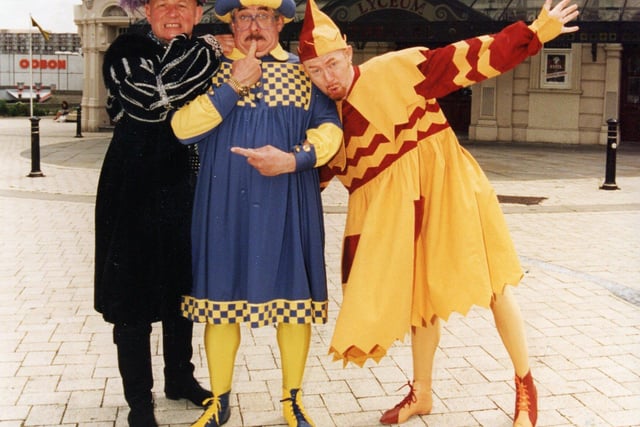Sheffield stars Bobby Knutt and Brian Glover and Wombwell-born Fine Time Fontayne appear in Babes in the Wood at the Lyceum in 1996