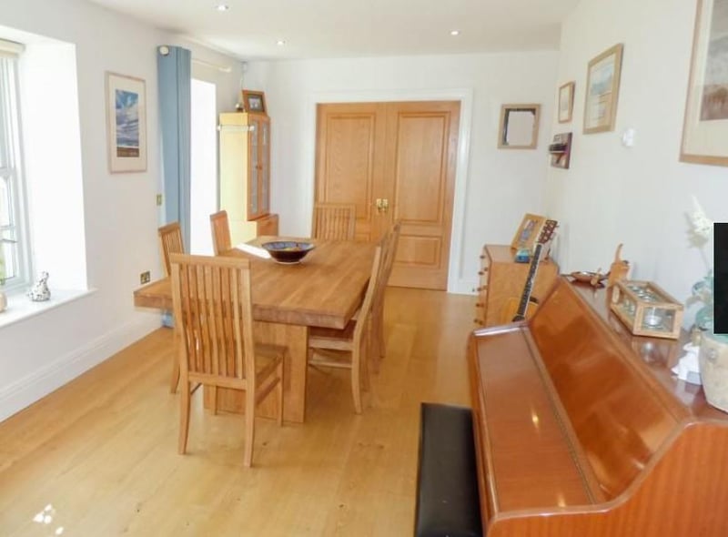 Dining area with views out to the surrounding countryside.

Picture: Right Move