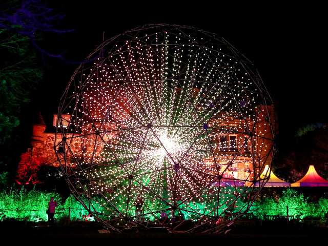 The light trail, which is open to the public until January 3, will take visitors on a moonlit journey through an enchanted ice forest, past Penguins Rock and ending up at the Zoo's own North Pole.