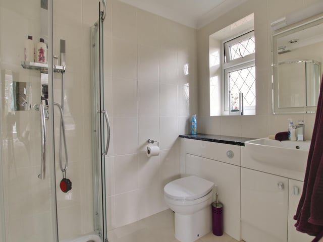 Ensuite for second bedroom